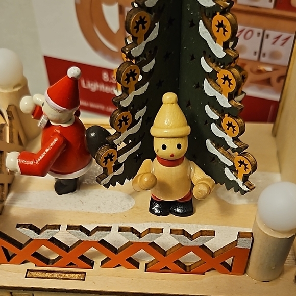 Kurt S. Adler Lighted Wooden Santa & Sleigh Advent Calendar Brand New - Picture 4 of 10